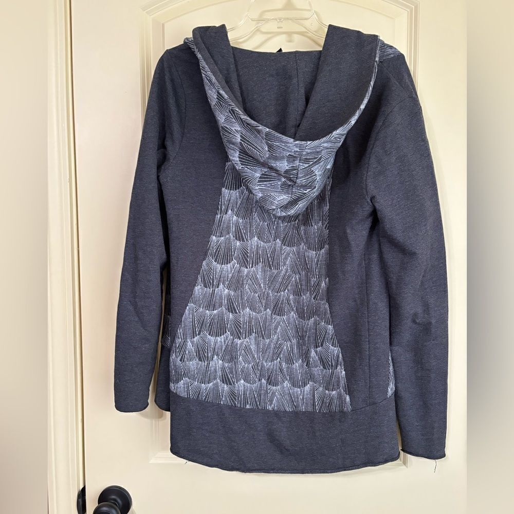 prAna Hooded Open Front Cardigan - Gray and White - No Pockets - Size Medium - Picture 3 of 6